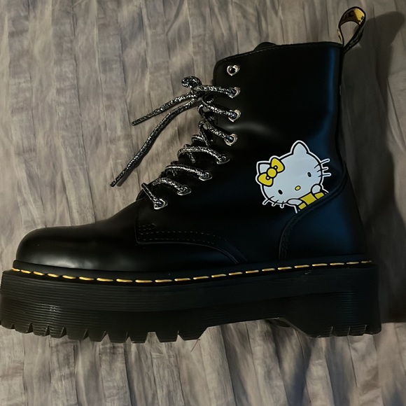 Hello Kitty Jadon Platform Dr.Martin Zip Up/Lace Up Boots - Picture 3 of 5